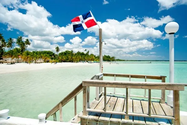 Where to relax on the beaches in 2021. Dominican, Jamaica and Barbados