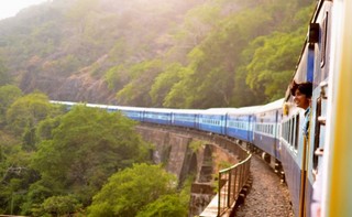Путешествие на поезде + трансфер = яркие впечатления ваших туристов
